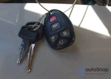 2010 Buick Lucerne Cx-2 z USA, uszkodzony, nr VIN 1G4HB5E1XAU113083